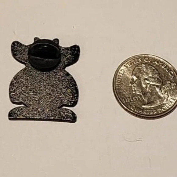 Twenty One Pilots Chlorine Ned Enamel Pin - Iconic Band Collectible - Picture 5 of 5